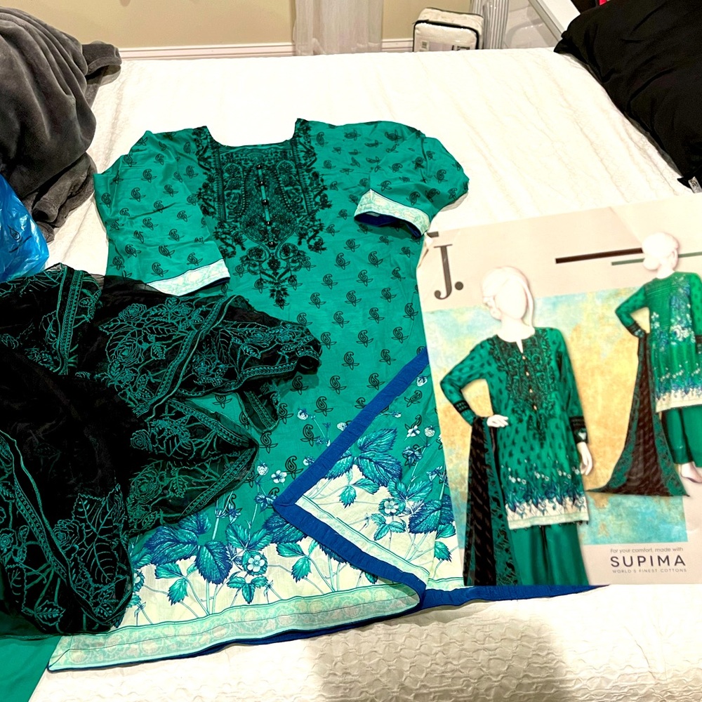 XL Junaid jamshed 3 piece embroidered j dot